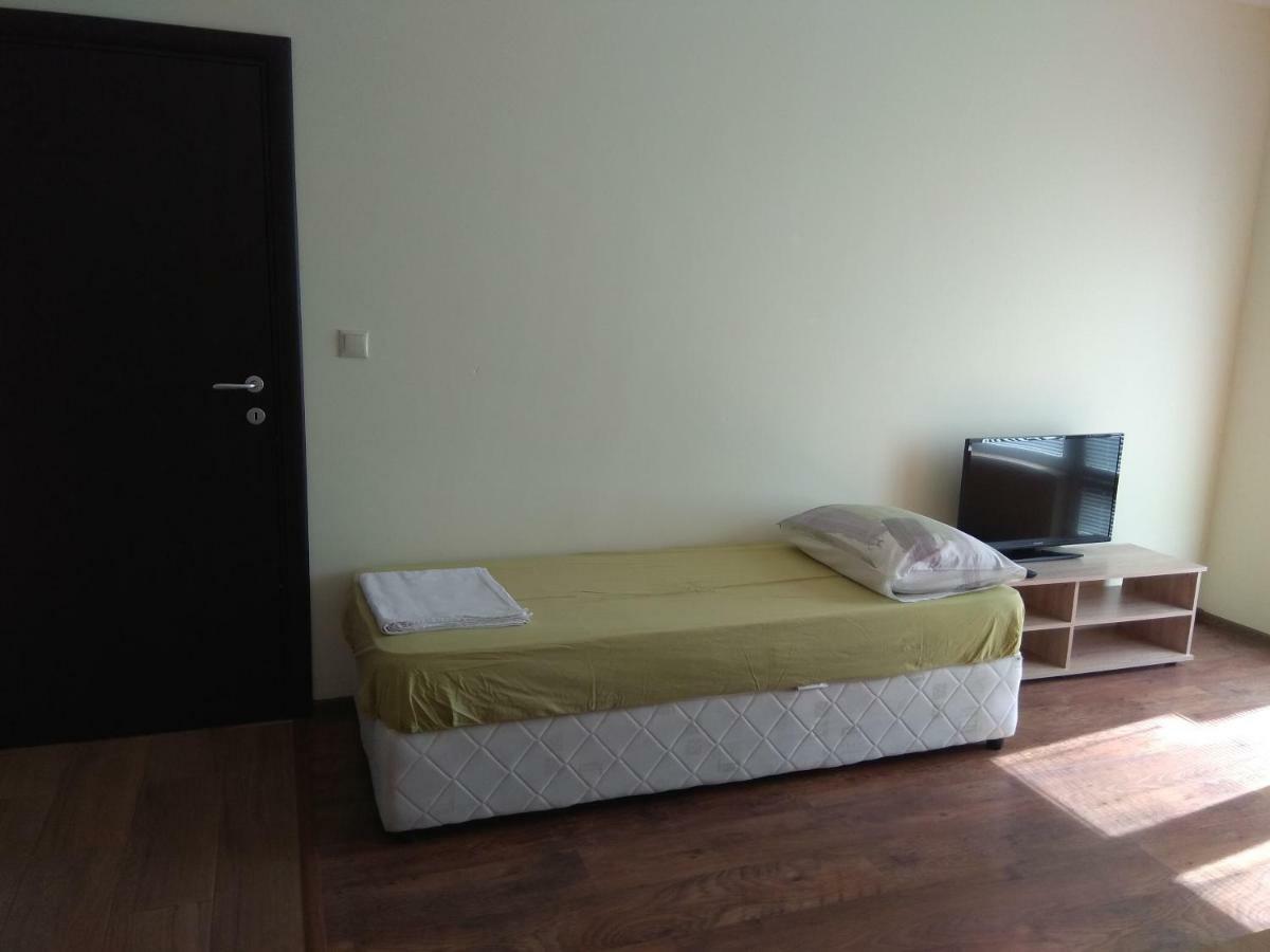 Private Apartment In Faith - Ravda Exterior foto